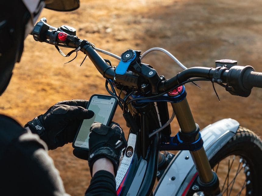 Quad Lock Accessory Motorcycle Handlebar Mount - Phone