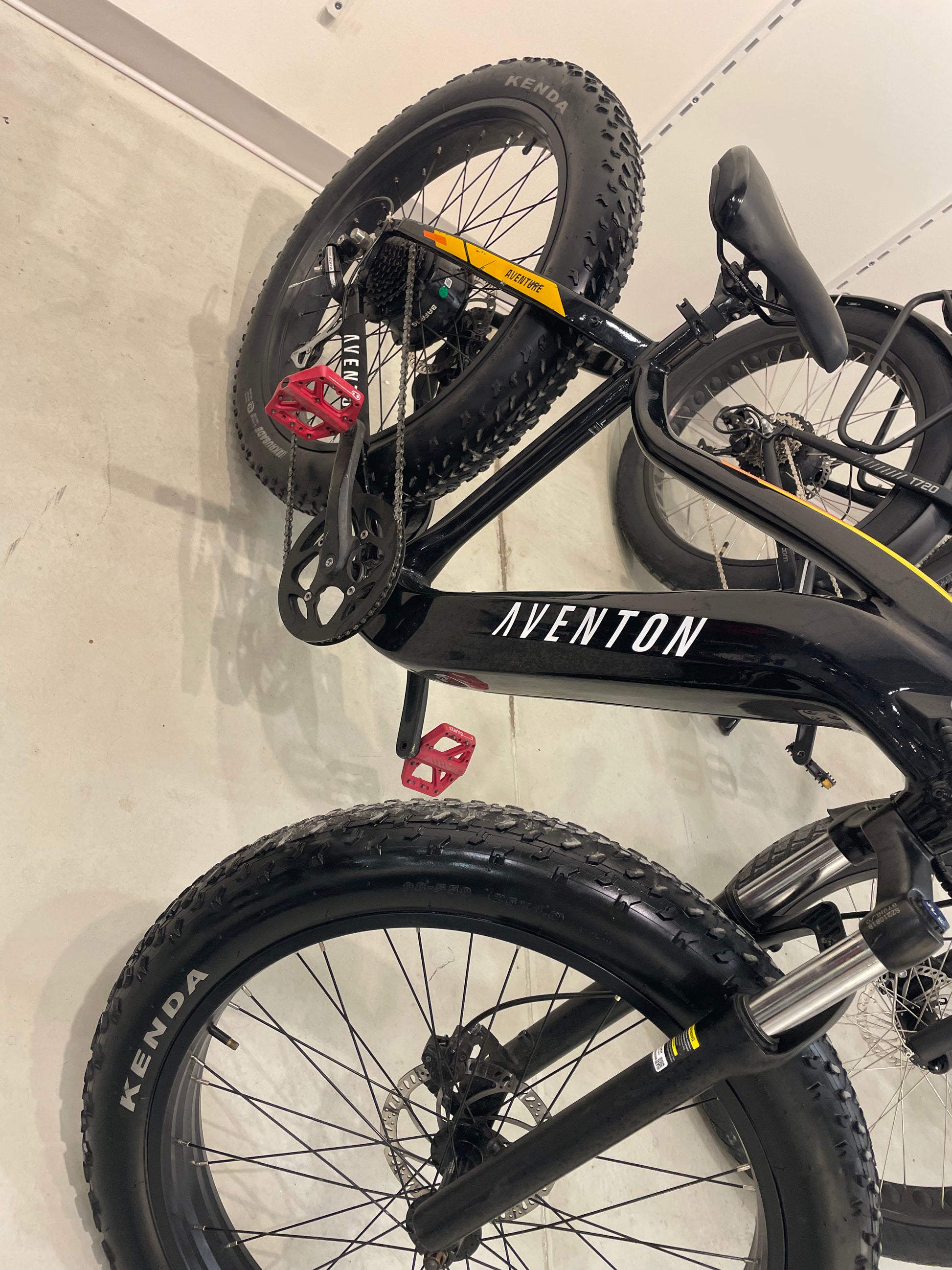 Aventon E-Bike Aventon Aventure (Consignment) - 1393km