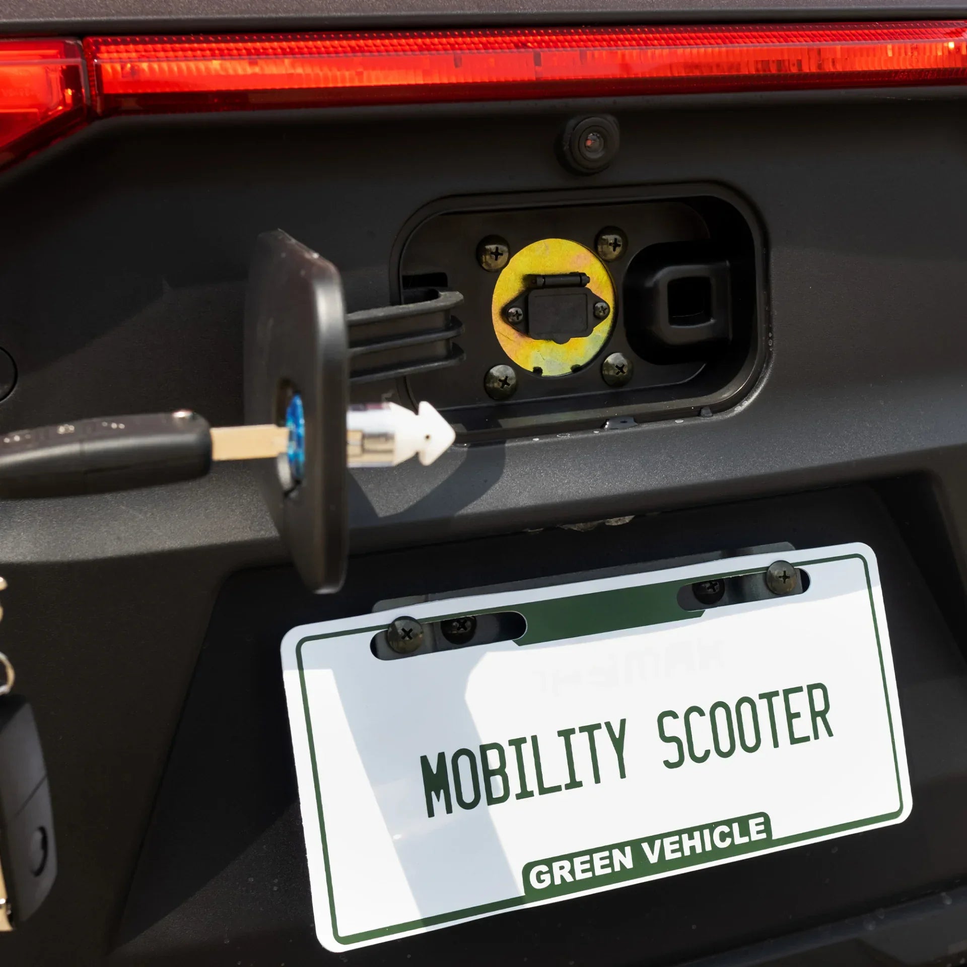 Avvenire Enclosed Mobility Scooter Red FreedomCab Deluxe
