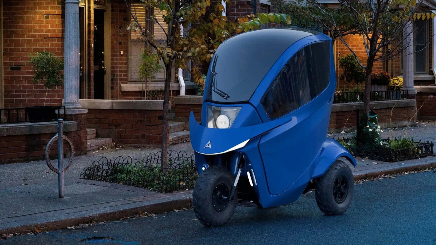 Avvenire Enclosed Mobility Scooter Tectus Mobility Scooter