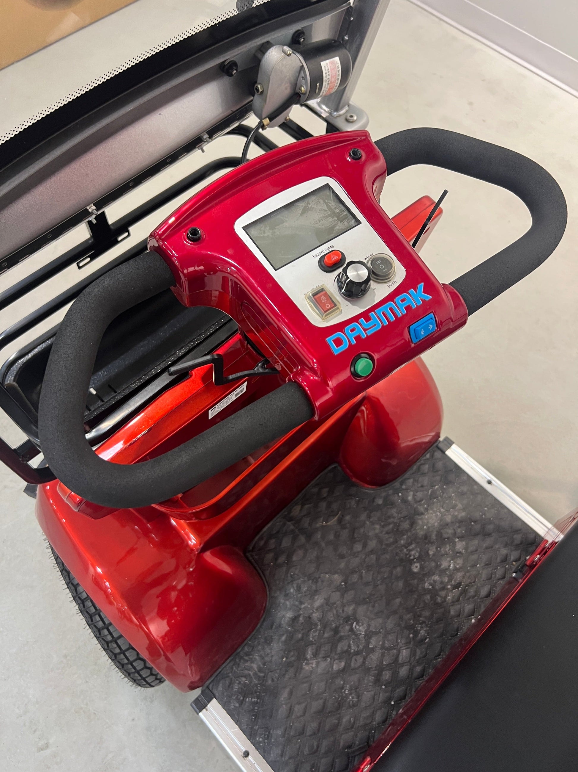 Daymak Mobility Scooter Red (with cover) Daymak Boomerbuggy Cargo (Demo)