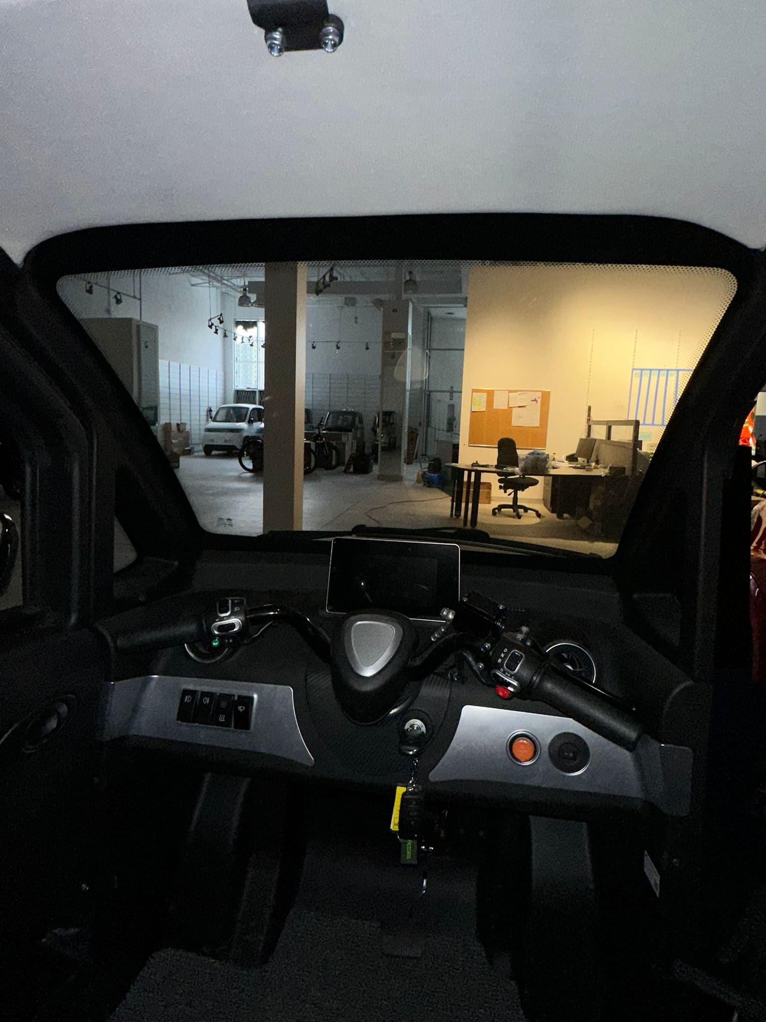 Eclipse EV Enclosed Mobility Scooter Blue Handlebar Eclipse EV Nova Plus (Demo)