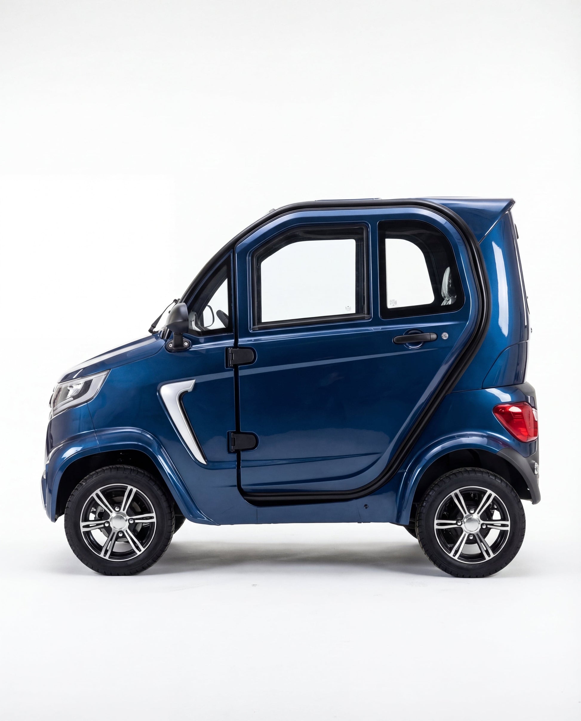 Eclipse EV Enclosed Mobility Scooter Eclipse EV Nova Lite