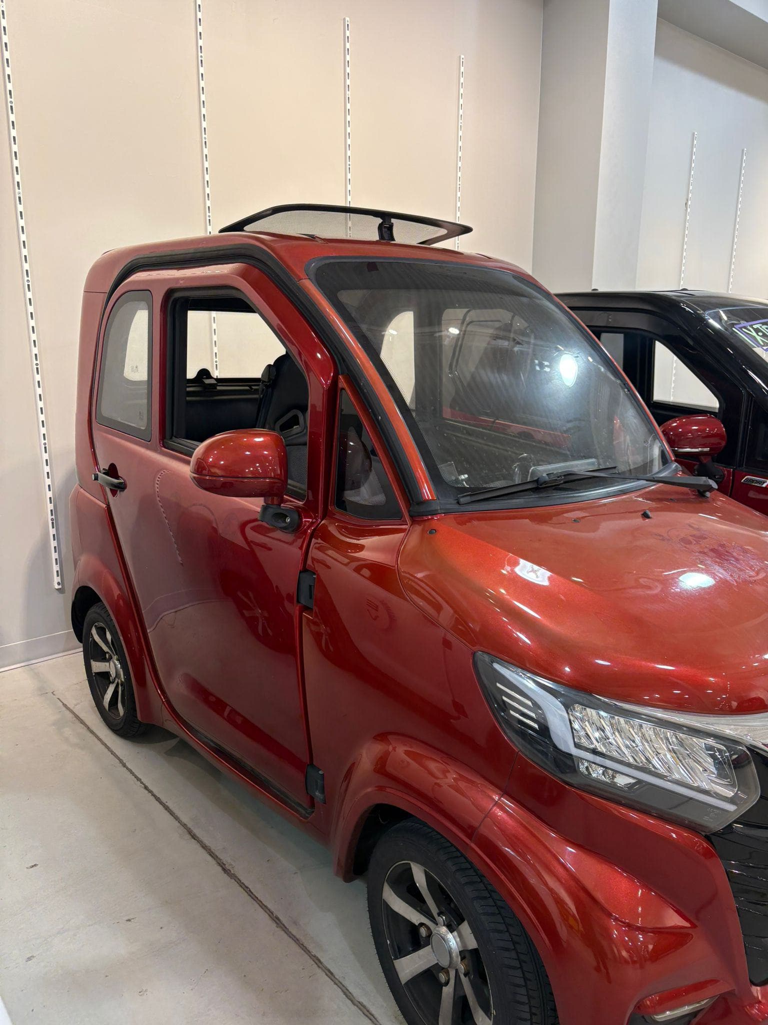 Eclipse EV Enclosed Mobility Scooter Eclipse EV Nova Plus Red (Trade In)