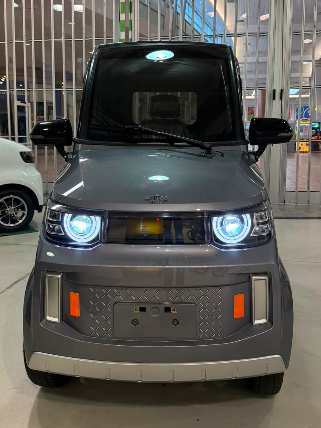 Eclipse EV Enclosed Mobility Scooter ET4 Spark (Trade In)-1969kms