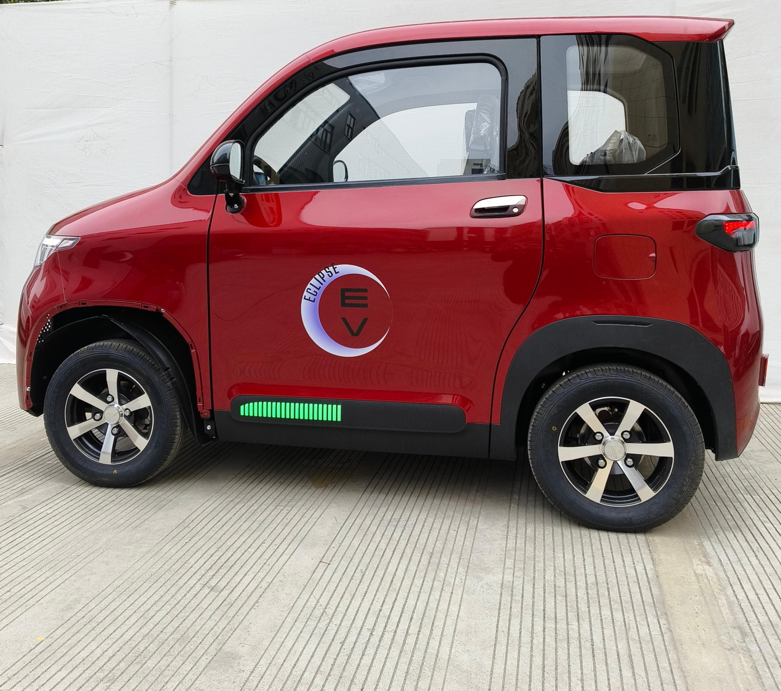 Ez Rides Auto Buy Enclosed Mobility Scooters | EZ-Rides - Ultimate Comfort & Safety