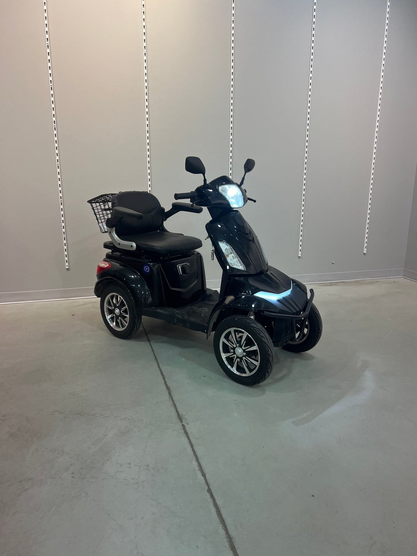 Eclipse EV Mobility Scooter Eclipse EV Nebula (Consignment) - 1140km