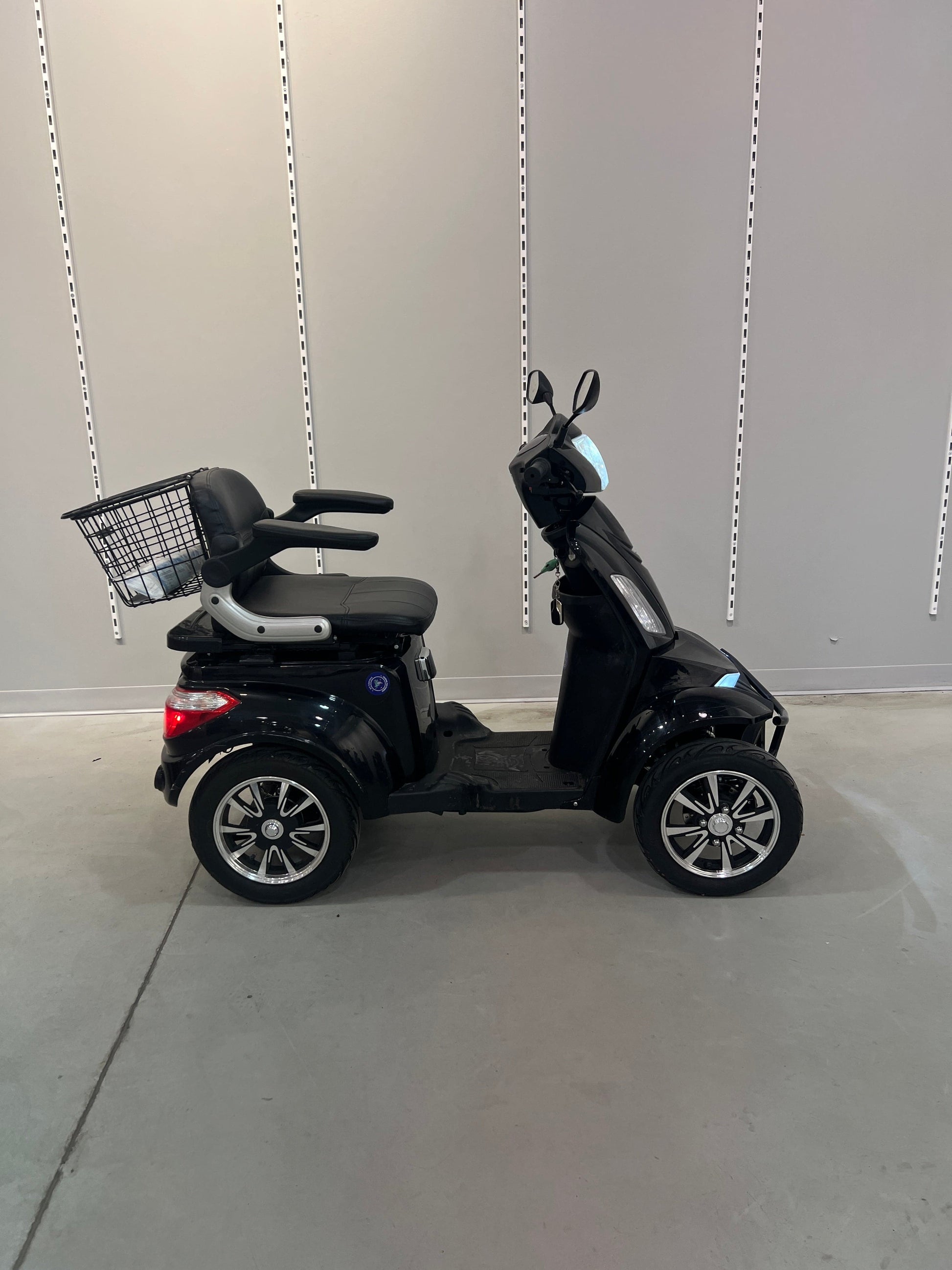 Eclipse EV Mobility Scooter Eclipse EV Nebula (Consignment) - 1140km