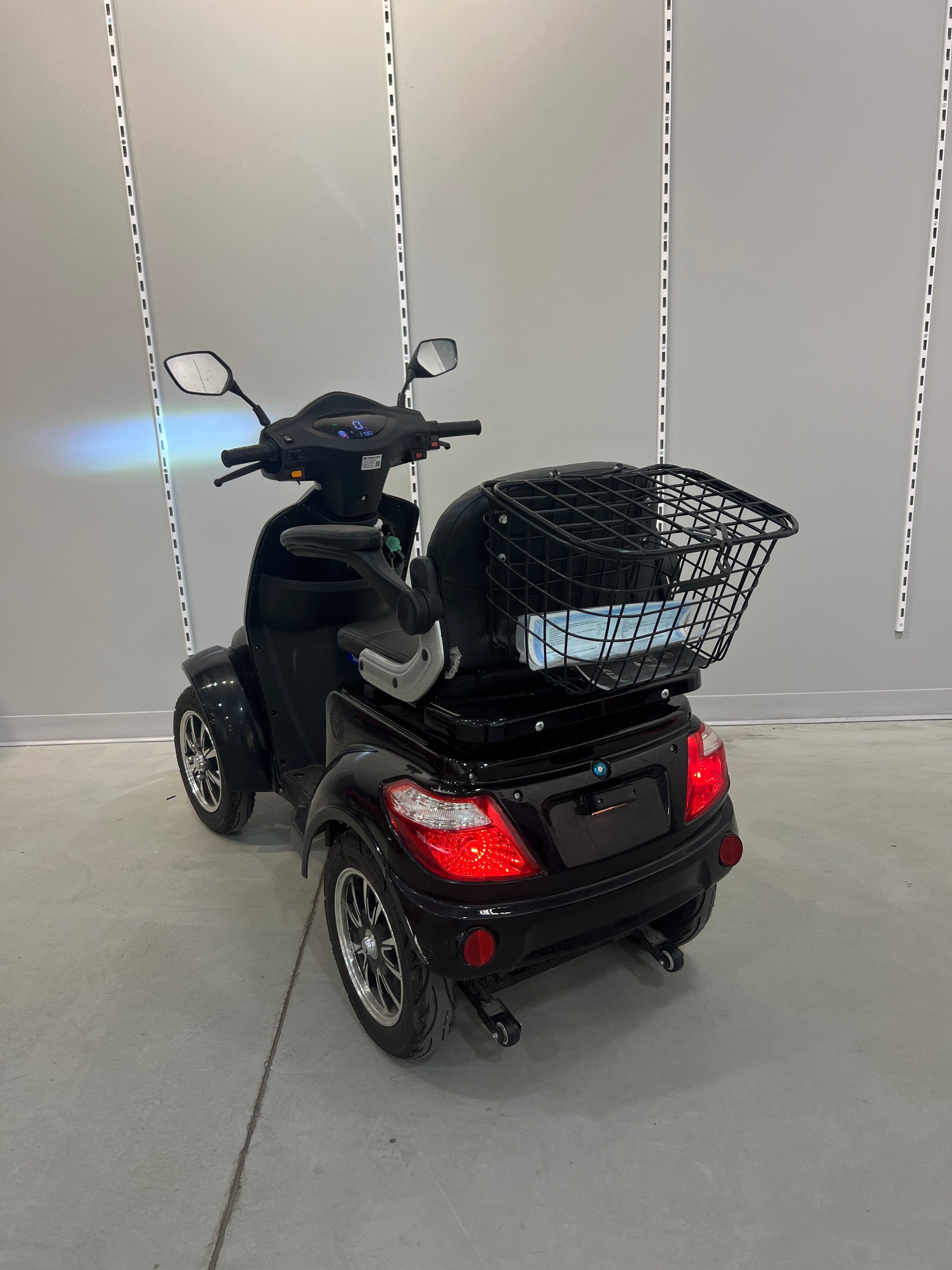 Eclipse EV Mobility Scooter Eclipse EV Nebula (Consignment) - 1140km
