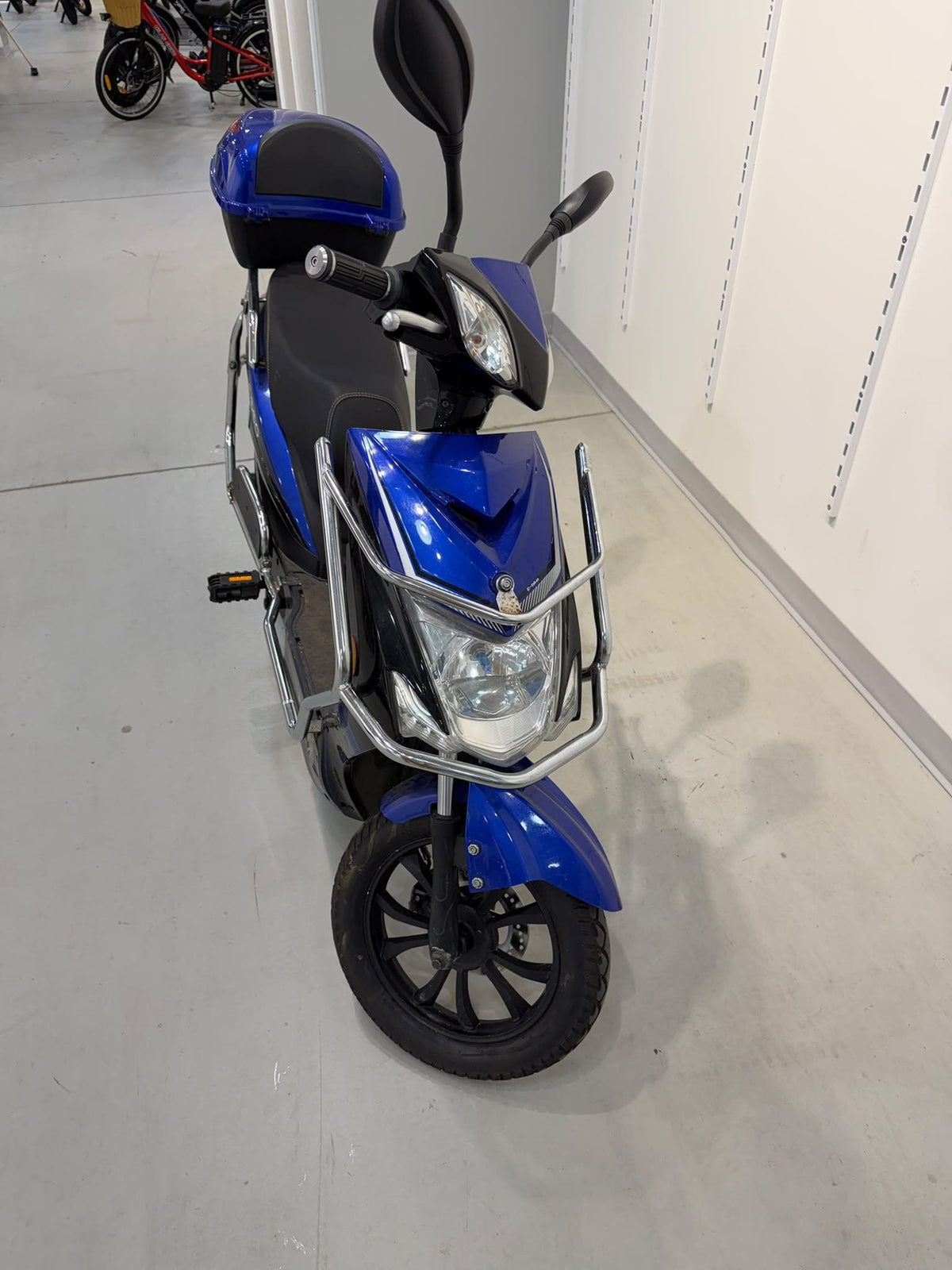 Emmo Electric Moped 48V Hornet Xi (Trade-In)