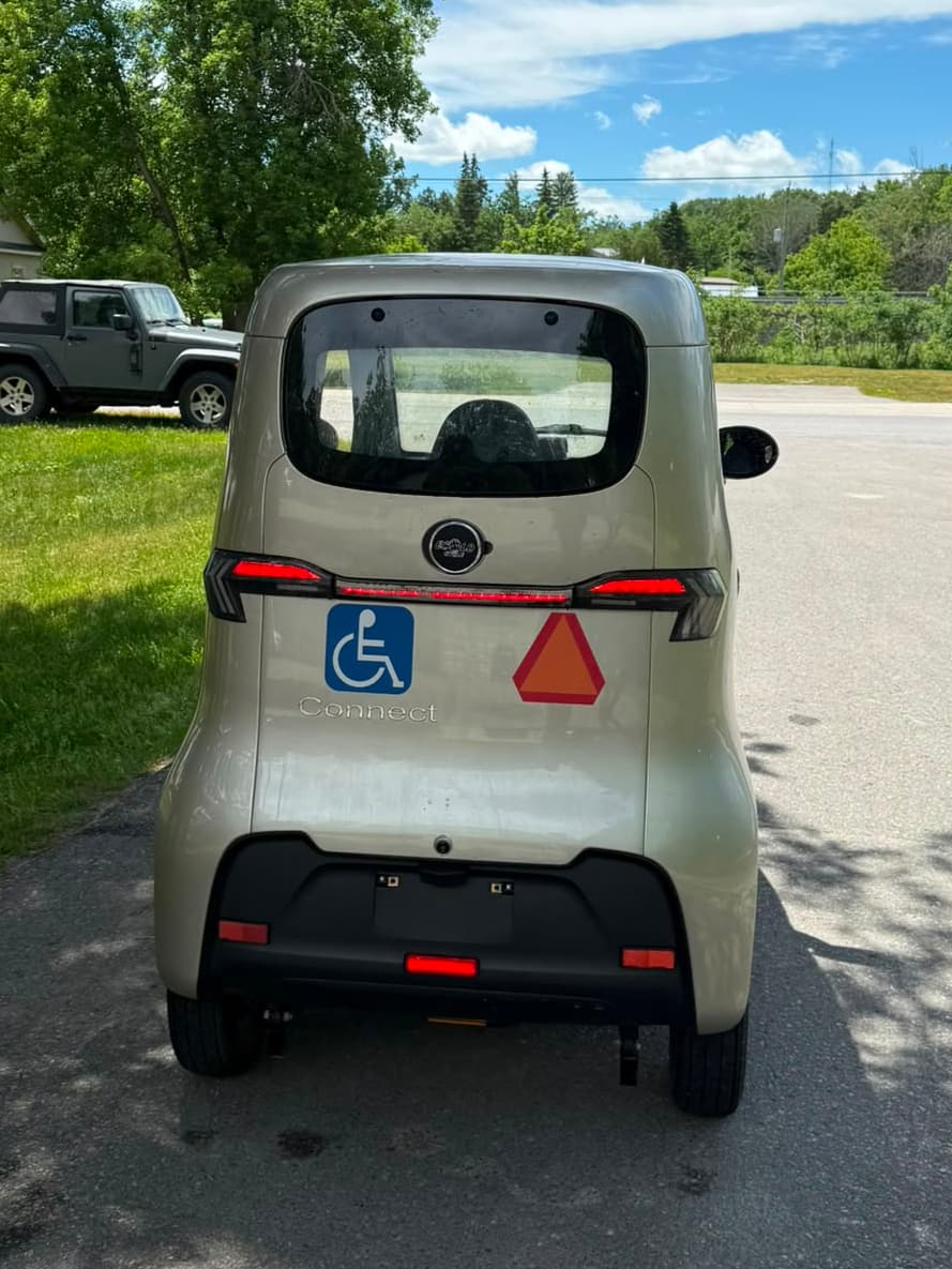 Emmo Enclosed Mobility Scooter ET4 Cruise Connect (Trade In)