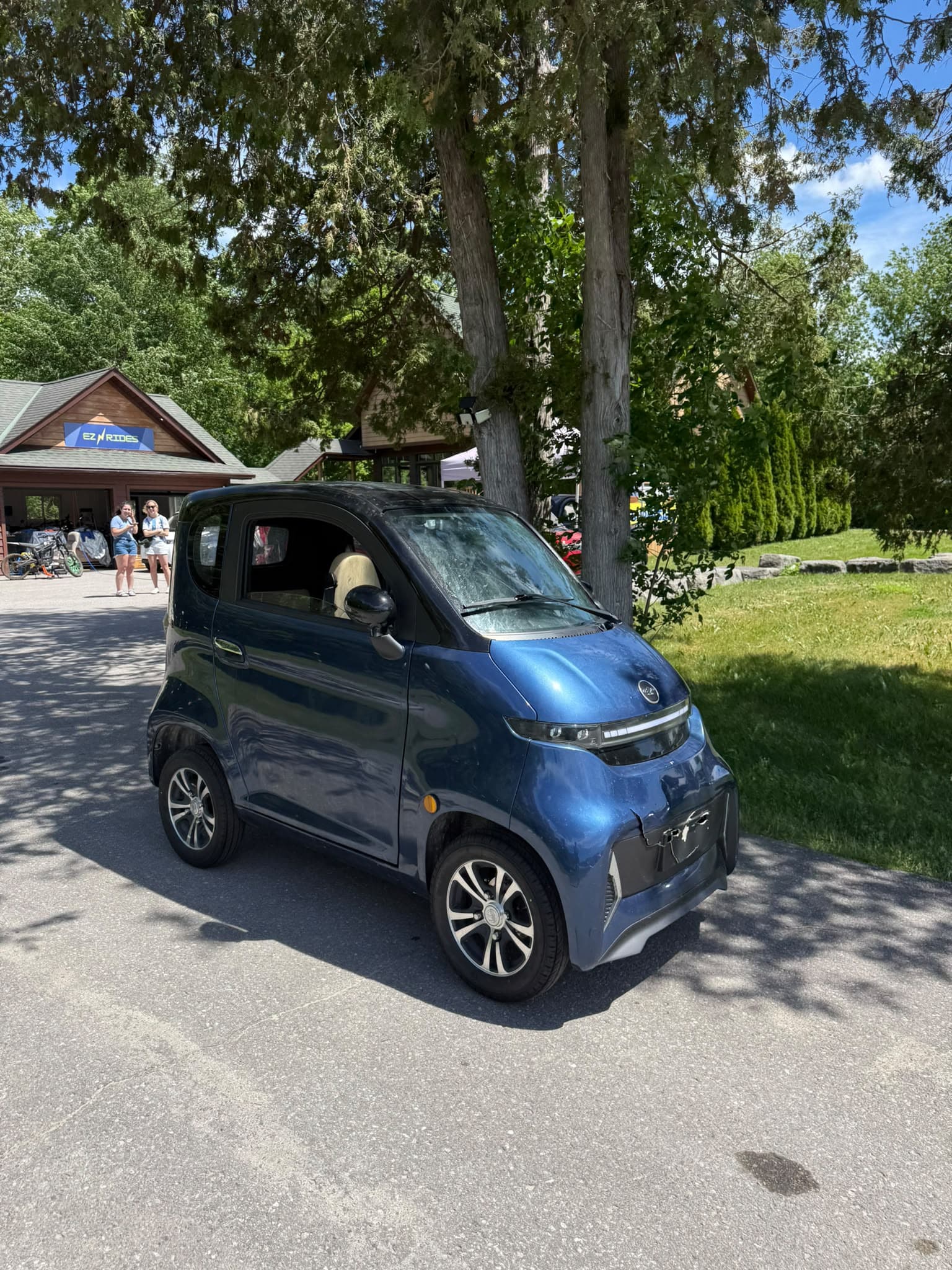 Emmo Enclosed Mobility Scooter ET4 Cruise Connect (Trade In)