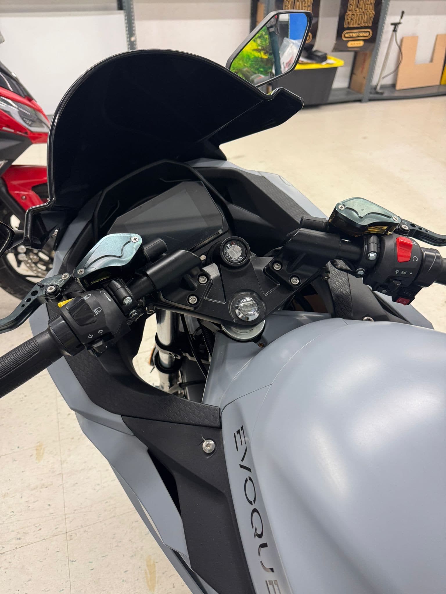 Evoque Electric Motorcycle Matte Grey Evoque Streetster R - 84V/60Ah (Demo) 2km