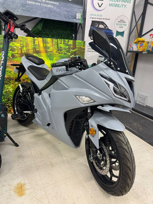 Evoque Electric Motorcycle Matte Grey Evoque Streetster R - 84V/60Ah (Demo) 2km