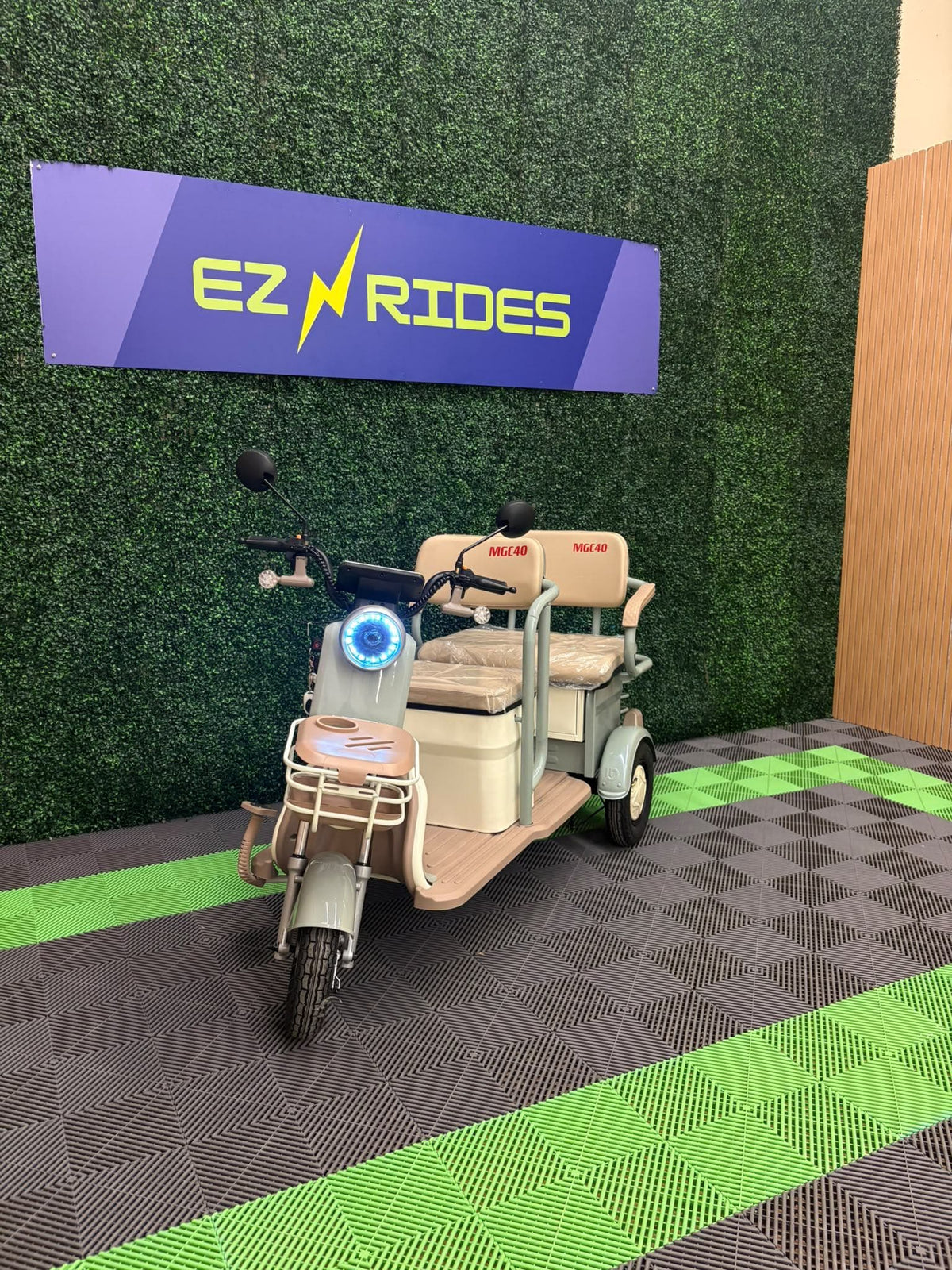 EZ Rides Mobility Scooter Comfort Cruiser Electric Utility Tricycle (Copy)