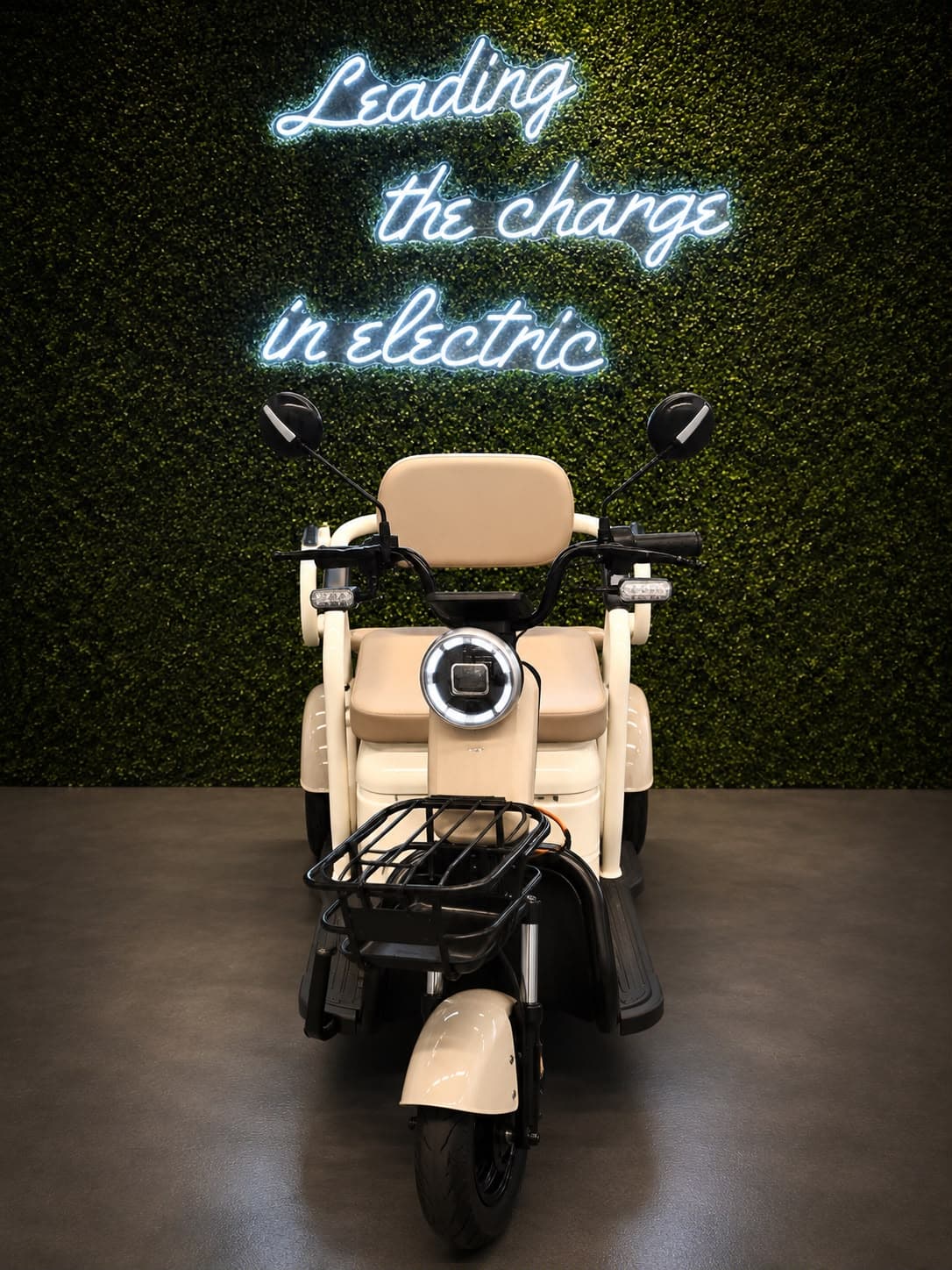 EZ Rides Mobility Scooter Comfort Cruiser Electric Utility Tricycle (Trade In)