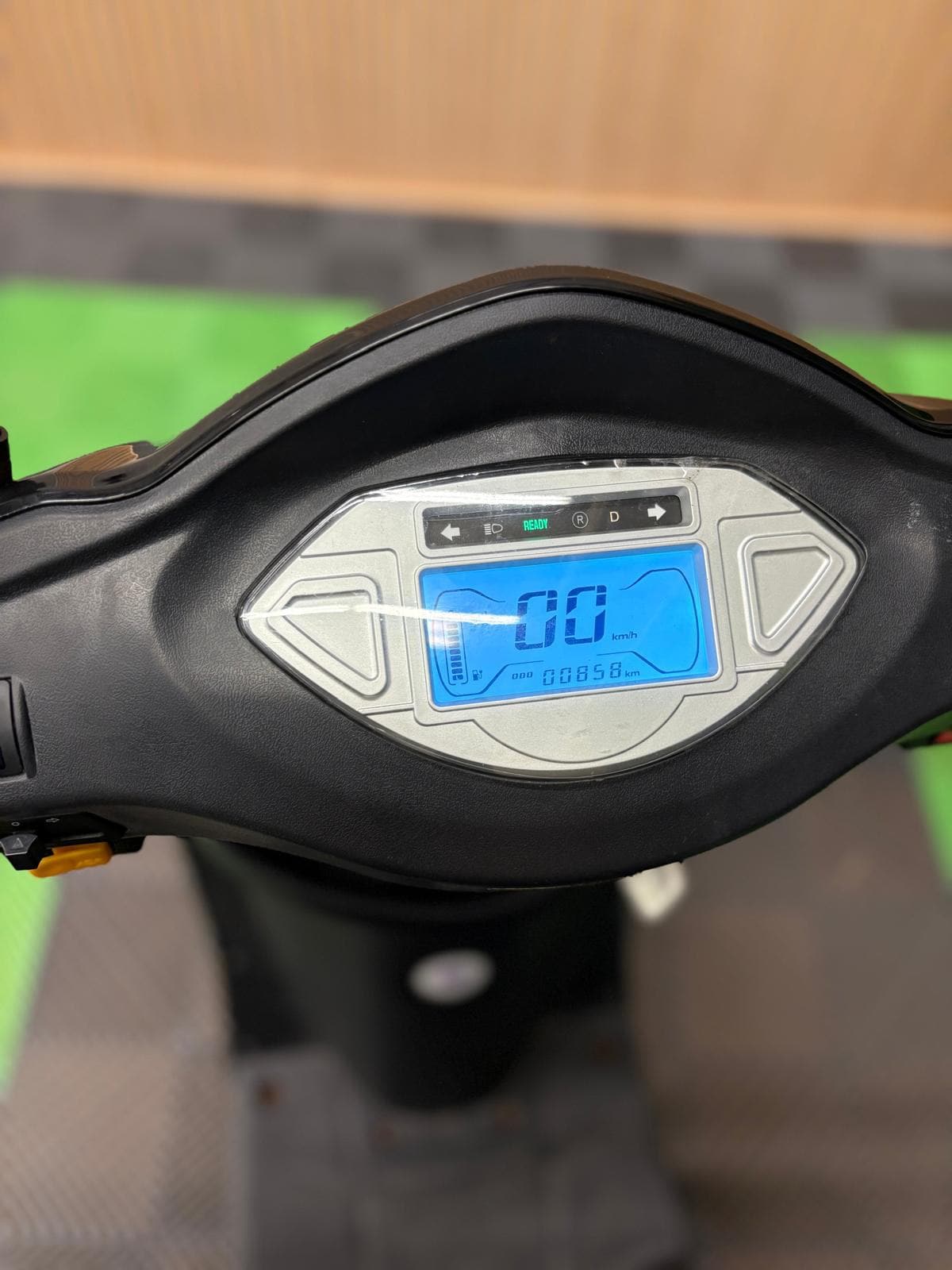 Gio Mobility Scooter Gio Regal (Trade In) - 858km