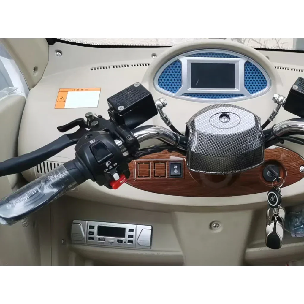 GVA Enclosed Mobility Scooter Gio Golf Enclosed