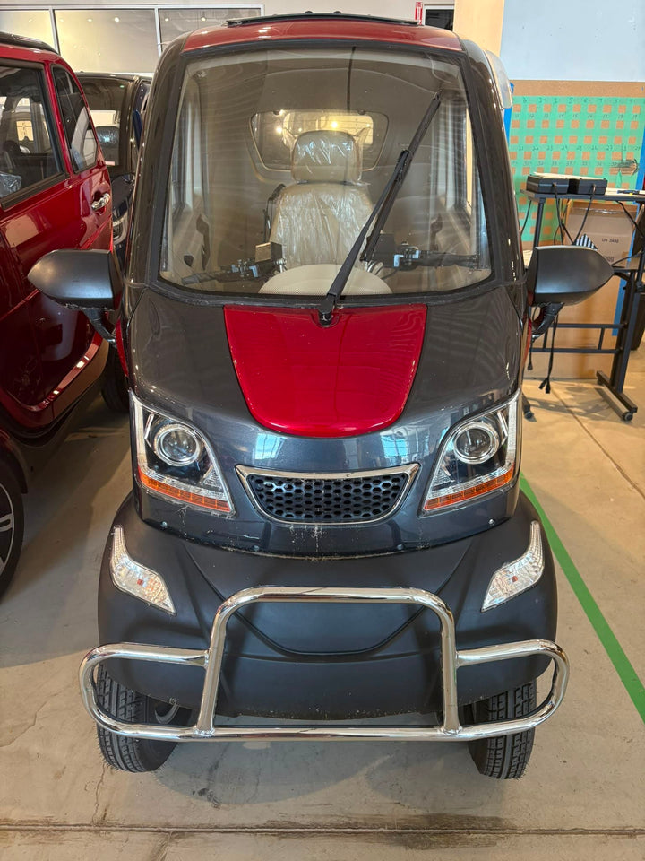 Red/Black Gio Golf Enclosed