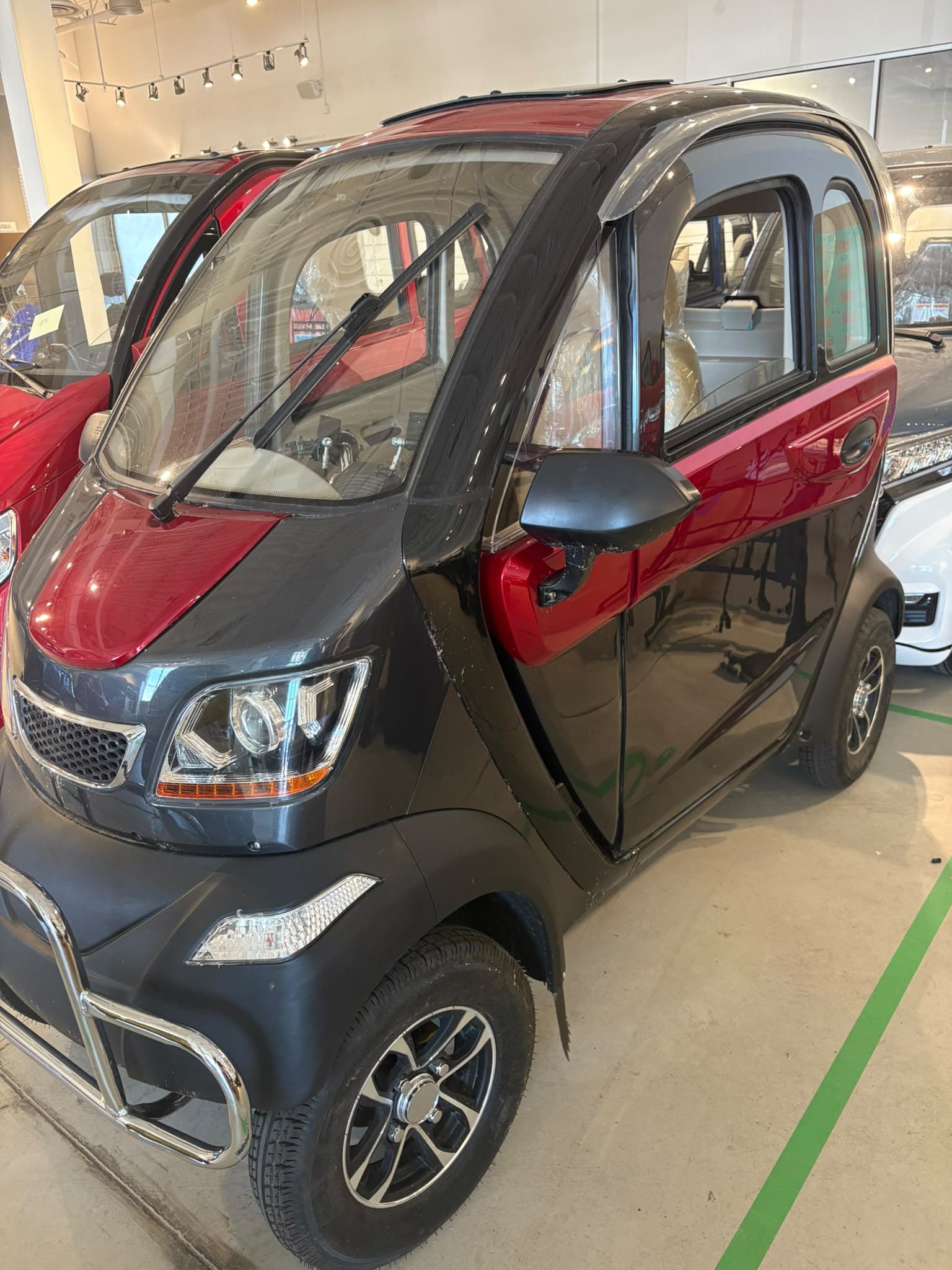 GVA Enclosed Mobility Scooter Red/Black Gio Golf Enclosed (Trade In)